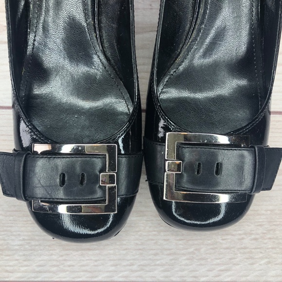 Franco Sarto Heels with buckle 6.5 - Picture 3 of 7